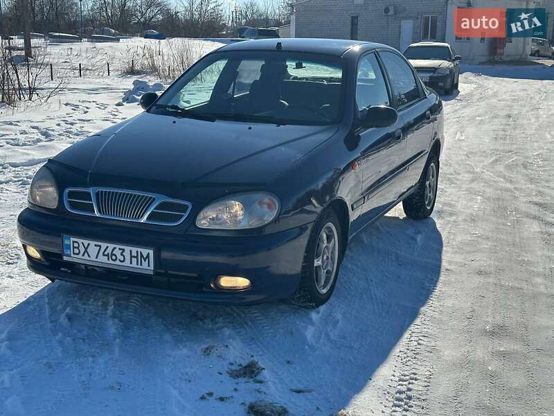 Седан Daewoo Lanos 2004 в Полонному
