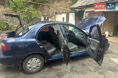 Седан Daewoo Lanos 2002 в Черкасах