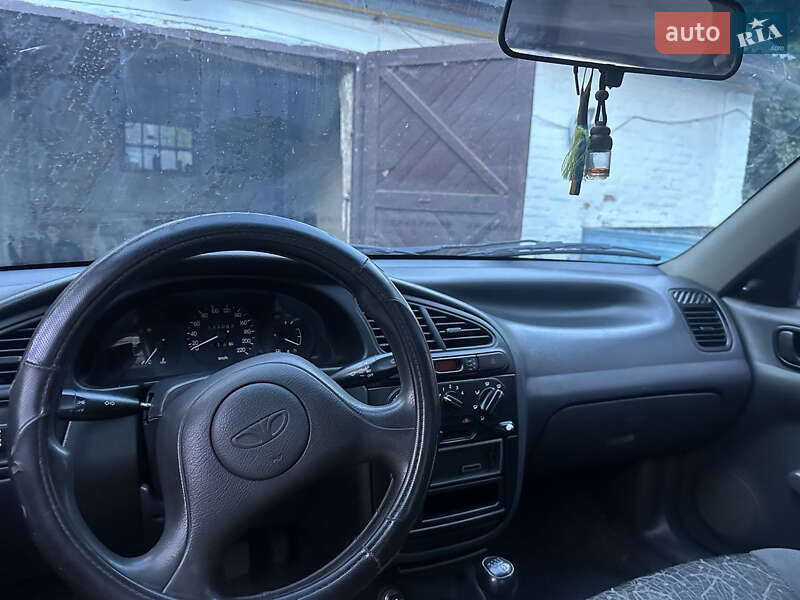 Седан Daewoo Lanos 2002 в Черкасах