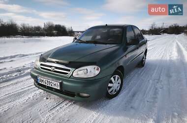 Седан Daewoo Lanos 2010 в Радомишлі