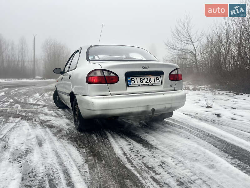 Седан Daewoo Lanos 2007 в Новых Санжарах