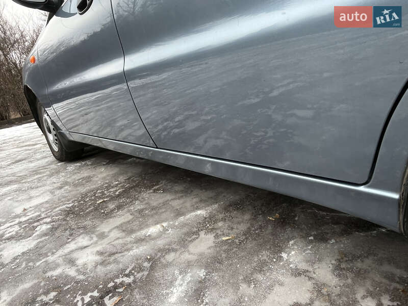 Седан Daewoo Lanos 2008 в Миргороді