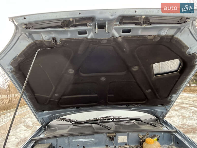 Седан Daewoo Lanos 2008 в Миргороді