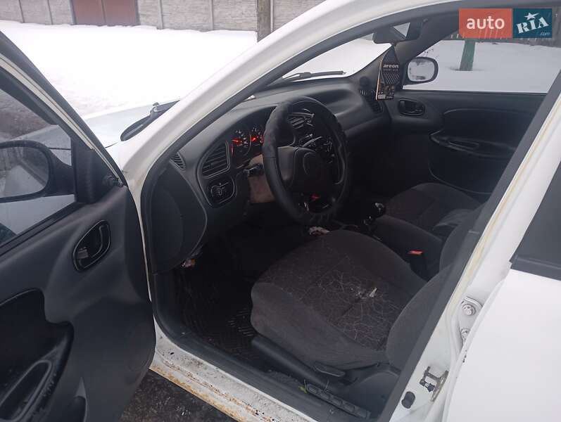 Хетчбек Daewoo Lanos 2008 в Іванкові