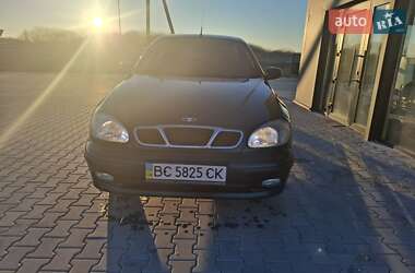 Седан Daewoo Lanos 2005 в Комарному