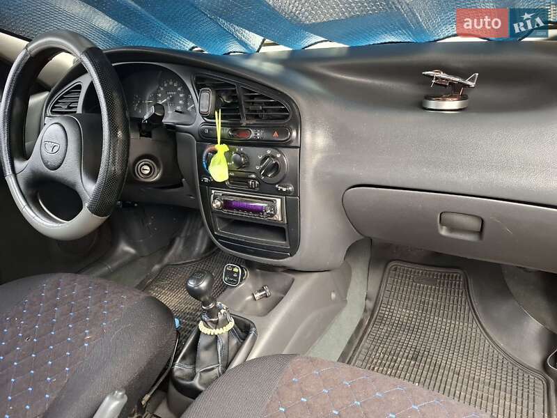 Седан Daewoo Lanos 1998 в Тячеве