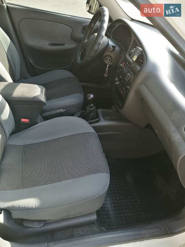 Седан Daewoo Lanos 2005 в Дніпрі