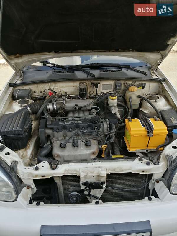 Седан Daewoo Lanos 2005 в Дніпрі