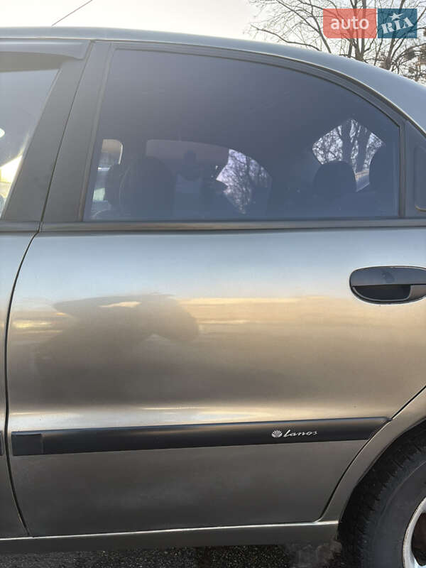 Седан Daewoo Lanos 2003 в Харькове