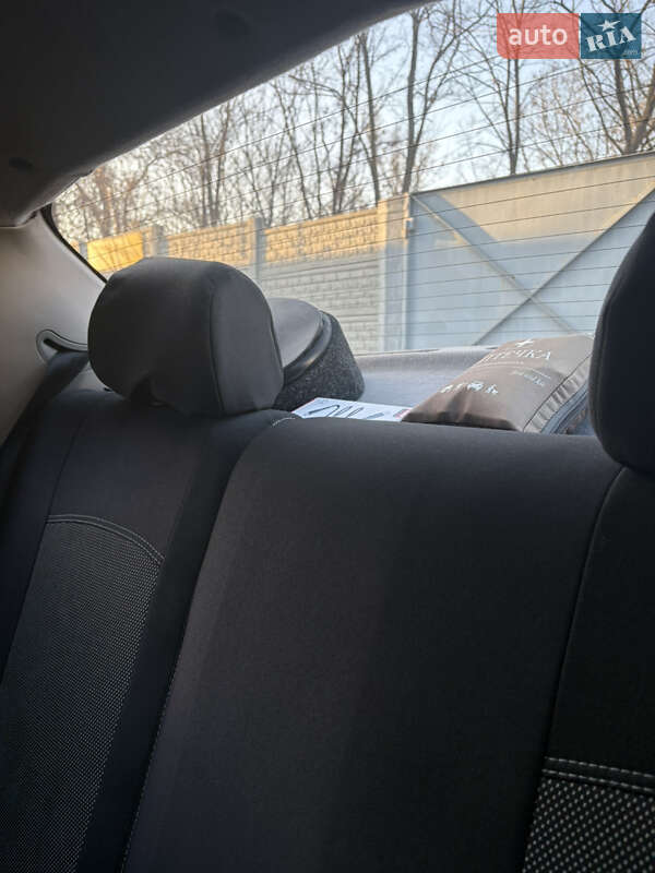 Седан Daewoo Lanos 2003 в Харькове