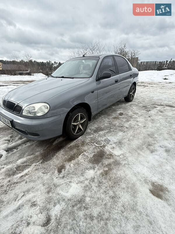 Седан Daewoo Lanos 2007 в Десне