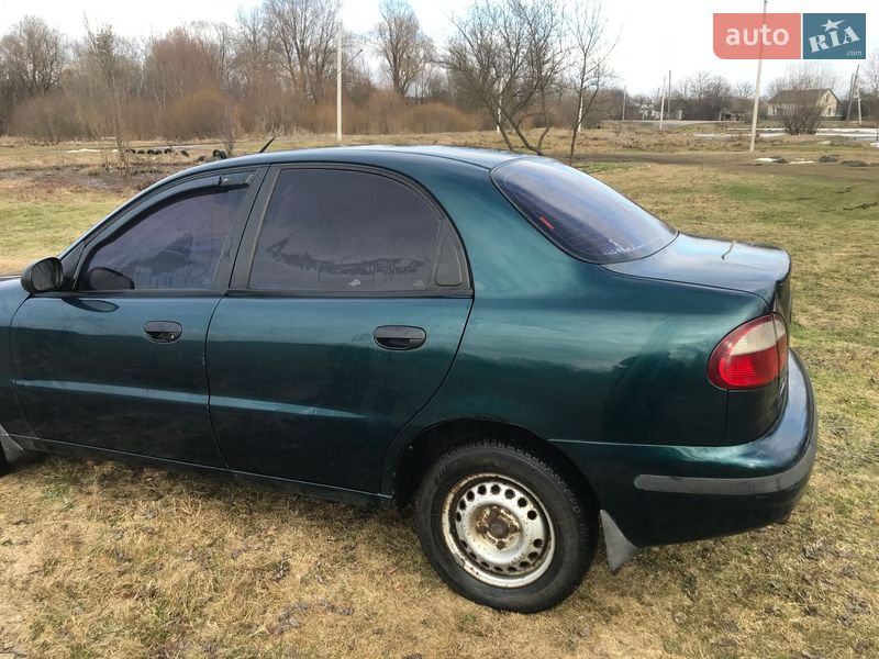 Седан Daewoo Lanos 2004 в Львове