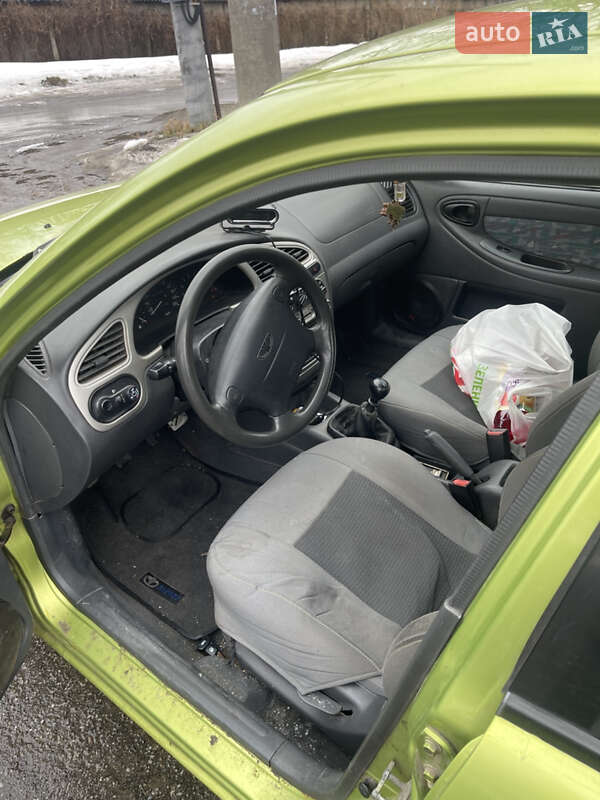 Седан Daewoo Lanos 2003 в Киеве