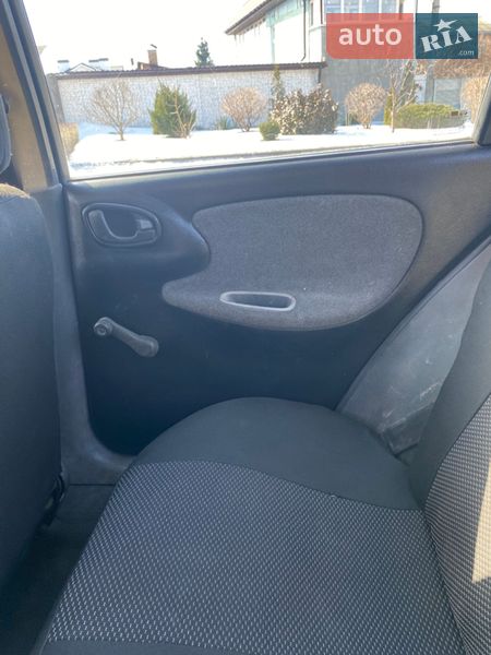 Седан Daewoo Lanos 2006 в Харкові