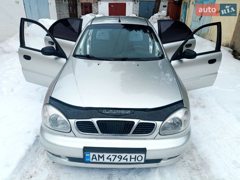 Седан Daewoo Lanos 2008 в Озерному