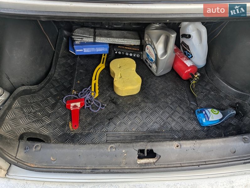 Седан Daewoo Lanos 2004 в Львове