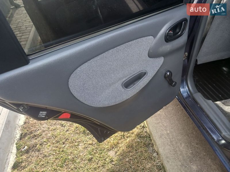 Седан Daewoo Lanos 2007 в Монастириській