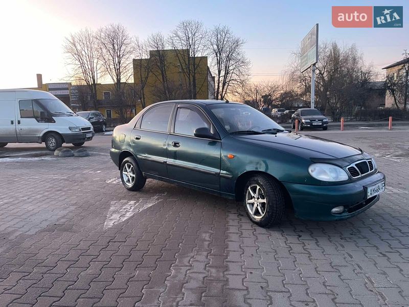 Седан Daewoo Lanos 2004 в Житомире