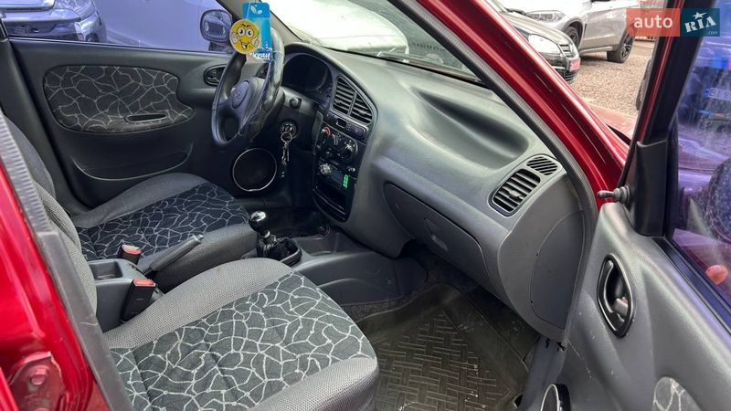 Седан Daewoo Lanos 2003 в Полтаве