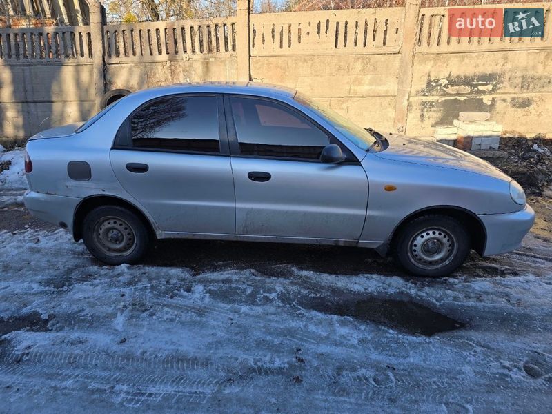 Седан Daewoo Lanos 1998 в Павлограде