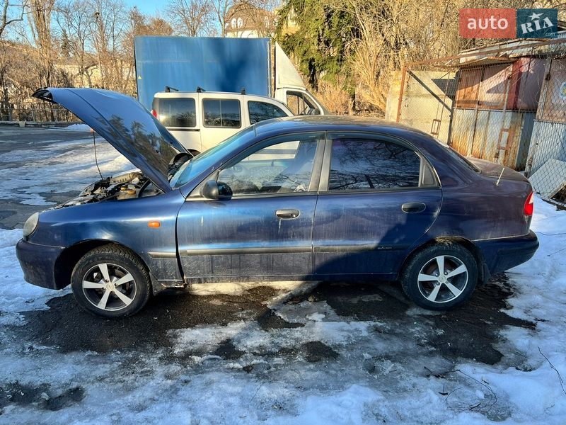 Седан Daewoo Lanos 2002 в Києві