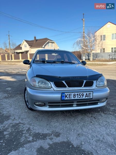 Седан Daewoo Lanos 2004 в Синельниково