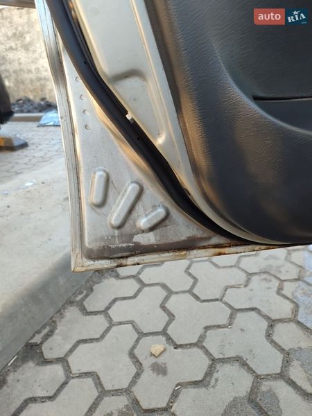 Седан Daewoo Lanos 2001 в Киеве