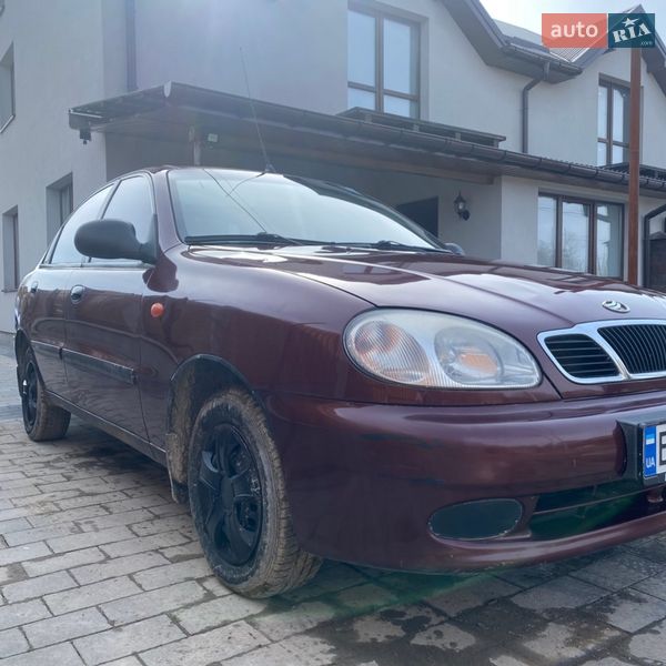 Седан Daewoo Lanos 2009 в Львові
