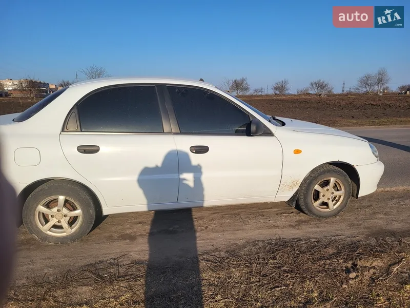 Daewoo Lanos 2012