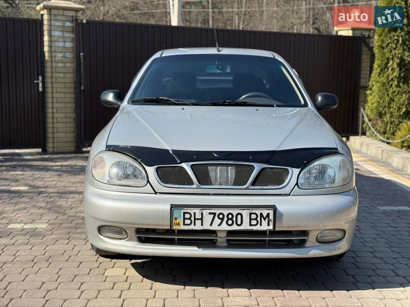 Седан Daewoo Lanos 2004 в Косове