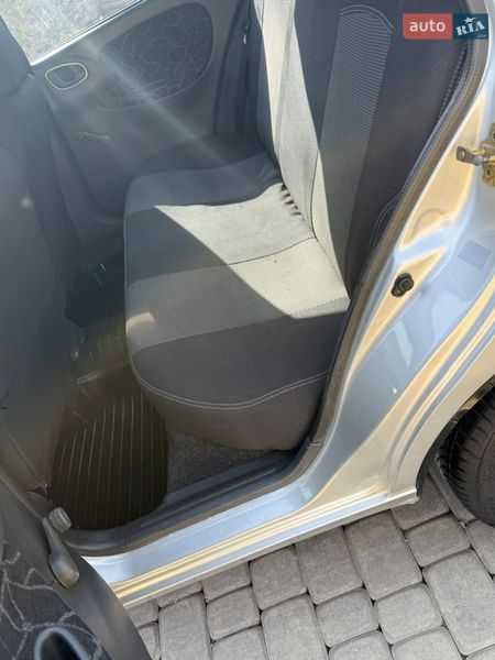 Седан Daewoo Lanos 2004 в Косове