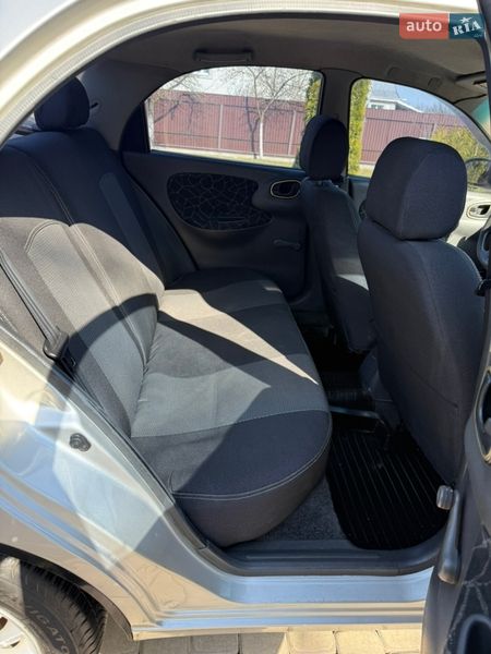 Седан Daewoo Lanos 2004 в Косове