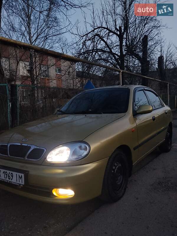 Седан Daewoo Lanos 2003 в Белгороде-Днестровском