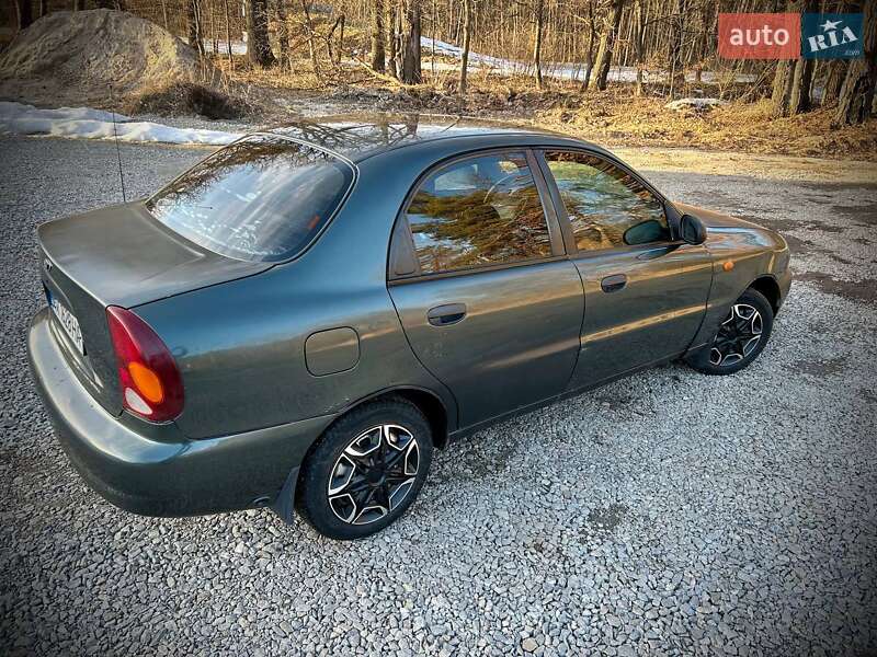 Седан Daewoo Lanos 2005 в Житомире