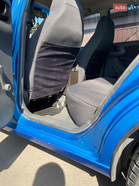 Седан Daewoo Lanos 2002 в Тернівці