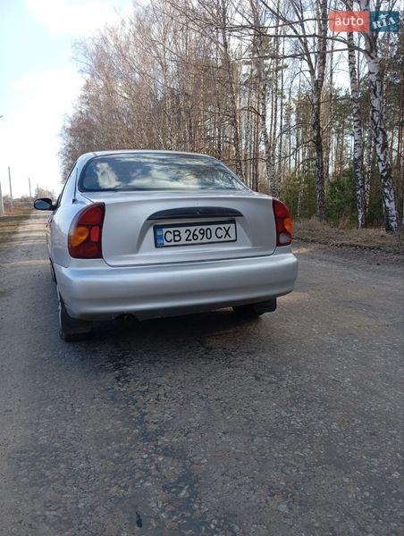 Седан Daewoo Lanos 2006 в Мені