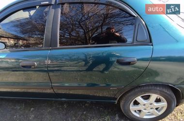 Седан Daewoo Lanos 2004 в Краснограде