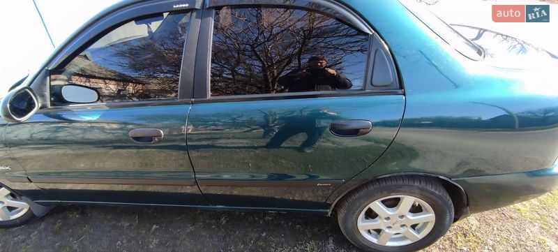 Седан Daewoo Lanos 2004 в Краснограде