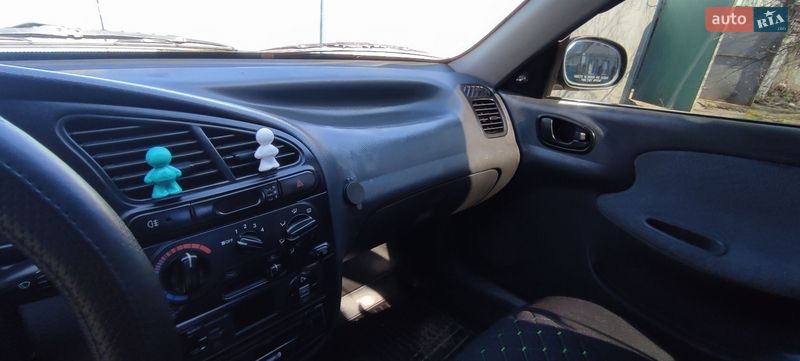 Седан Daewoo Lanos 2004 в Краснограде