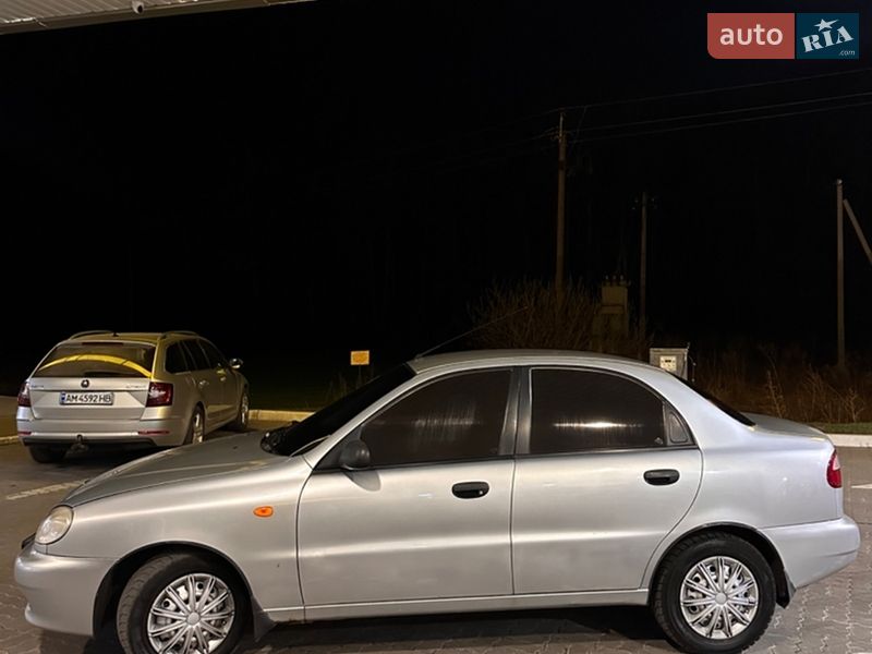 Седан Daewoo Lanos 2008 в Коростышеве