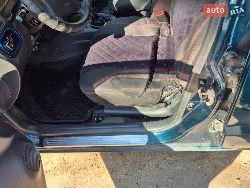 Седан Daewoo Lanos 2002 в Одесі