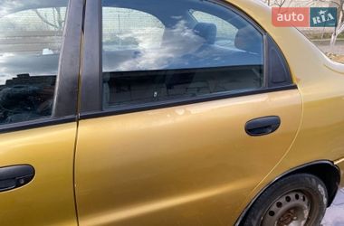 Седан Daewoo Lanos 2002 в Рівному