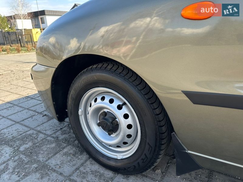 Седан Daewoo Lanos 2005 в Черкассах