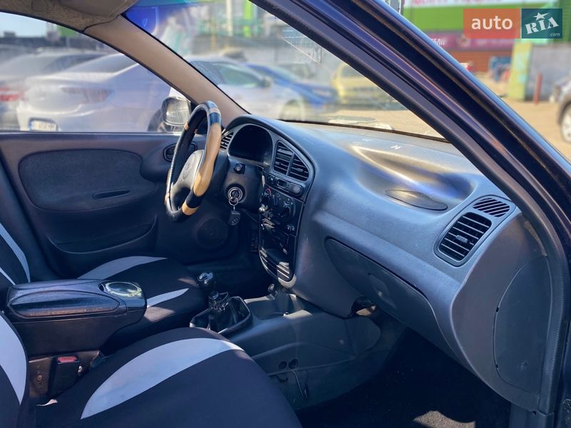 Седан Daewoo Lanos 2006 в Киеве