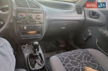 Седан Daewoo Lanos 2003 в Киеве