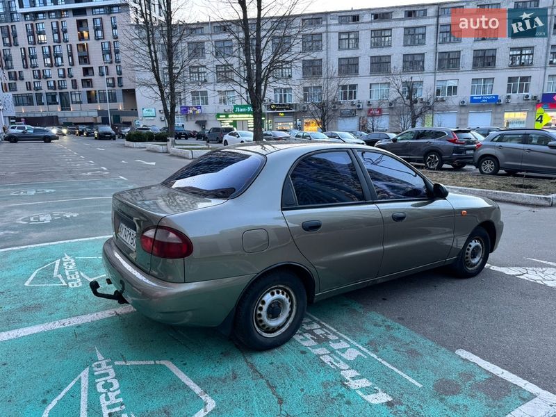 Седан Daewoo Lanos 2006 в Киеве
