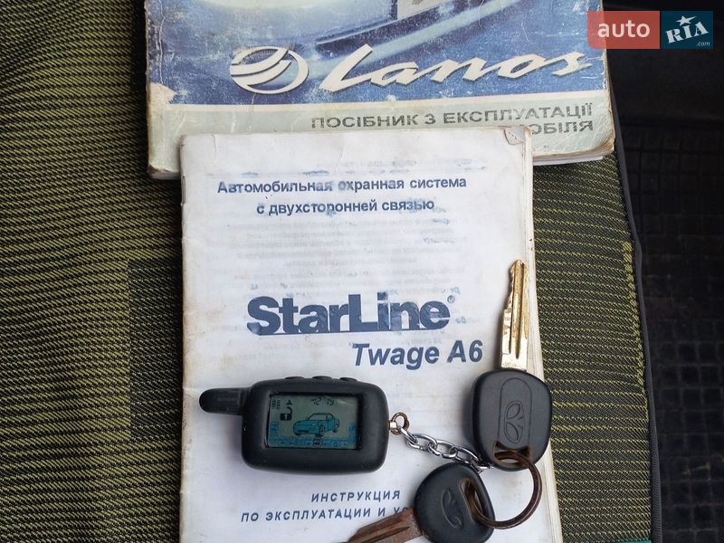 Седан Daewoo Lanos 1998 в Ужгороде