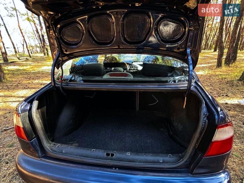 Седан Daewoo Lanos 2003 в Мукачево