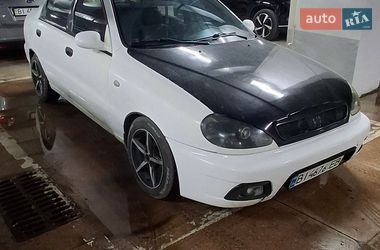Седан Daewoo Lanos 1998 в Диканьке