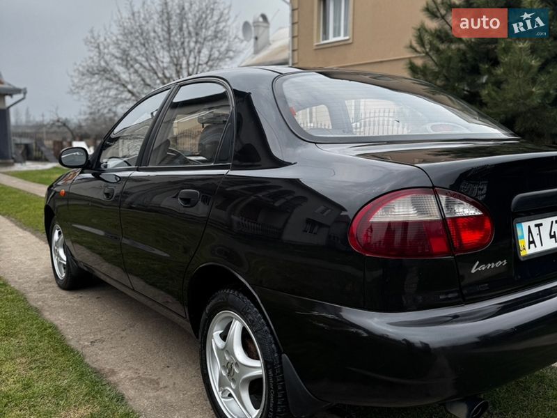 Седан Daewoo Lanos 2009 в Снятине
